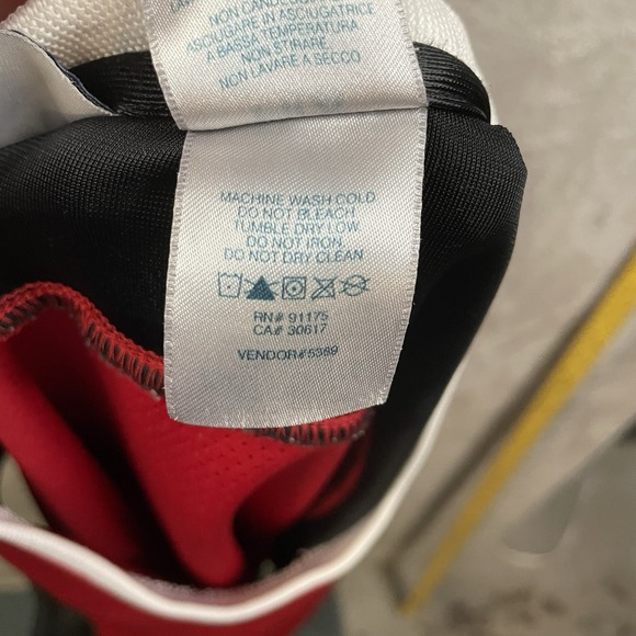 Fila Sport SZ(M) Live In‎ Motion Red Black Active Running Sleeveless Tank - Picture 6 of 7